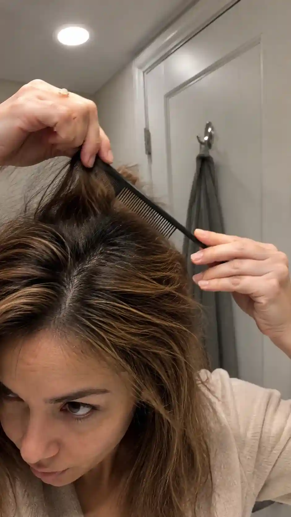 Volumen-Technik für einfache Frisuren bei dünnem Haar