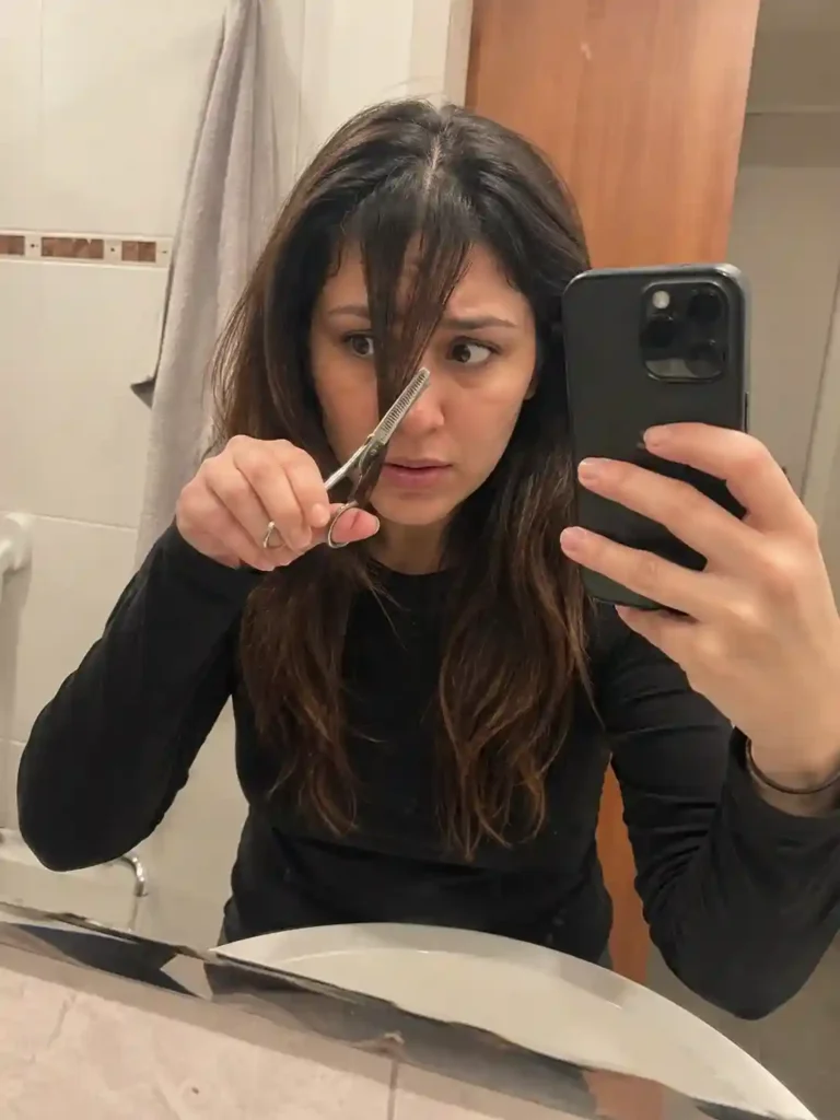 Wolf Cut Frauen selber schneiden zu Hause